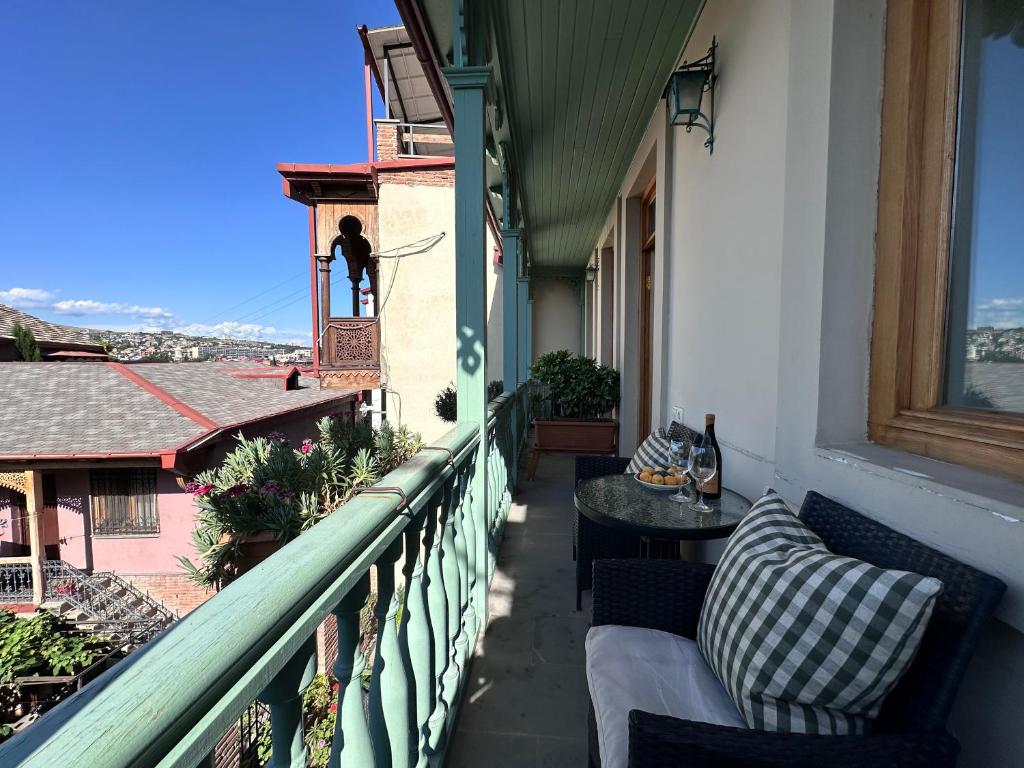 Balkón nebo terasa v ubytování Betlemi Old Town Hotel