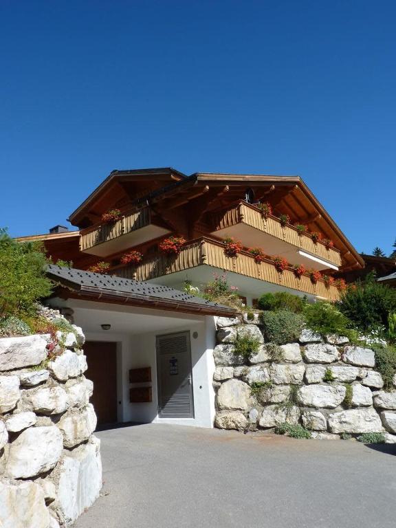 Great luxurious Flat in pitoresque Lauenen village