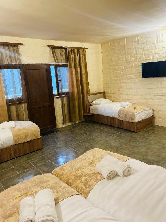 Un ou plusieurs lits dans un hébergement de l'établissement Shahunts Resort