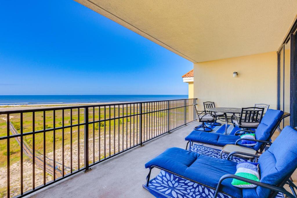 Balkón nebo terasa v ubytování Beach Access and Views Dauphin Island Condo