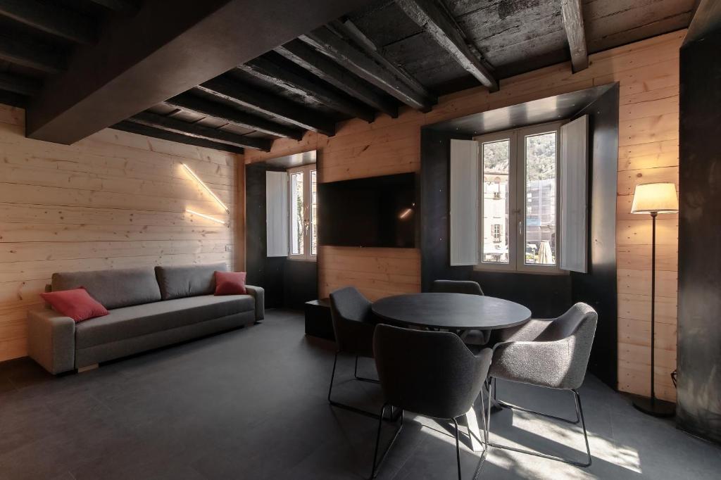 Fitzgerald Building - The House of Travelers - 8