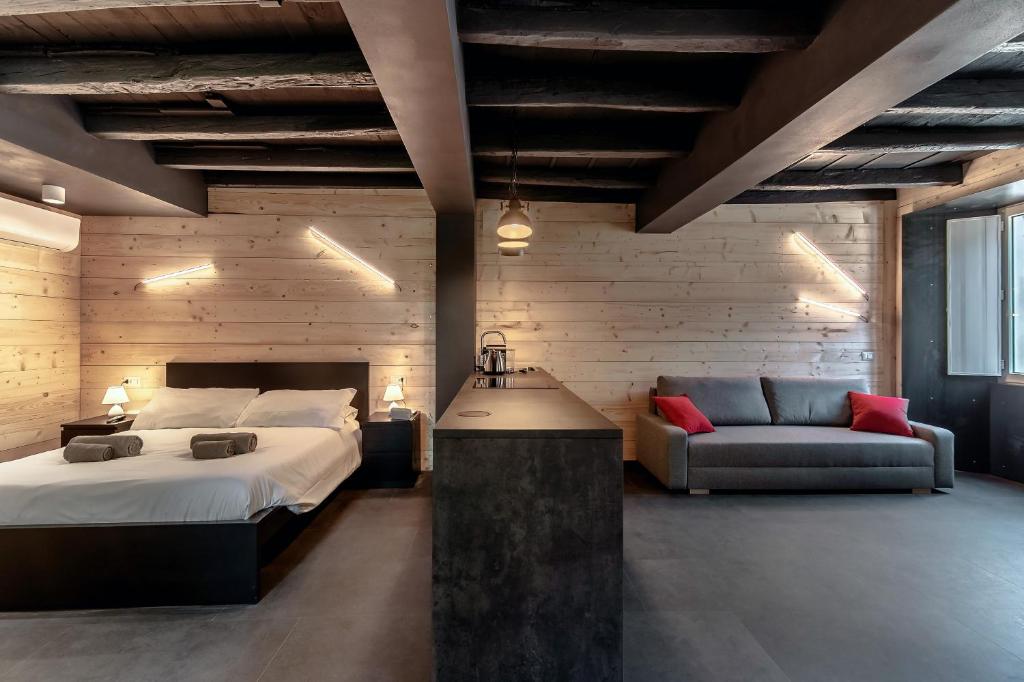 Fitzgerald Building - The House of Travelers - 3