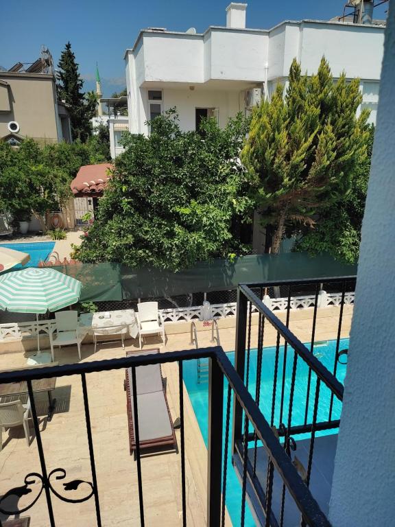 The swimming pool at or close to Garden Prizma Rooms&Aparts
