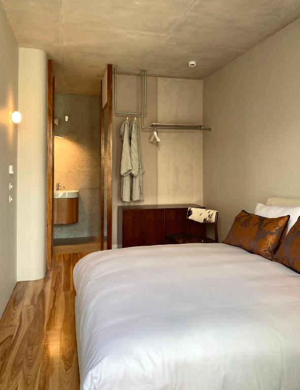 
Loft Premium 2 bedrooms with balcony
