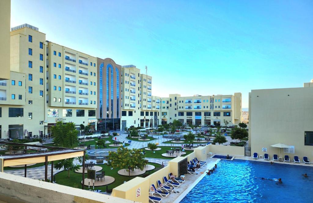 Bazén v ubytování The Plaza Hotel & Resort nebo v jeho okolí