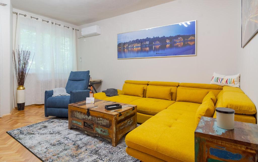 Istumisnurk majutusasutuses Spacious Sofia Condo - Philadelphia LOVE