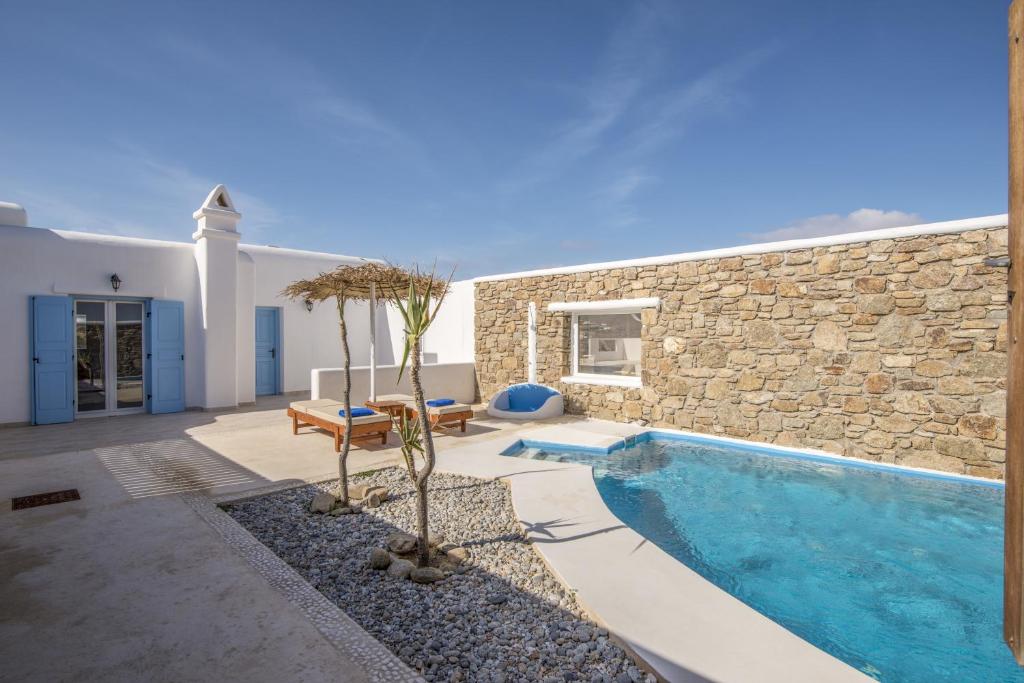 Bazén v ubytování Manolia View Mykonos nebo v jeho okolí