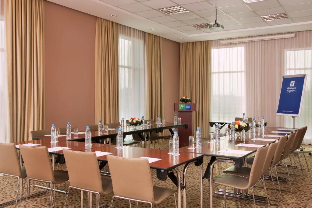 Holiday Inn Express Dubai, Jumeirah by IHG - Resim 21