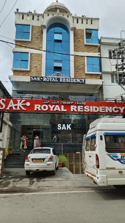 Fotografie z fotogalerie ubytování SAK Royal Residency 2 kms from Mysore Palace v destinaci Maisúr