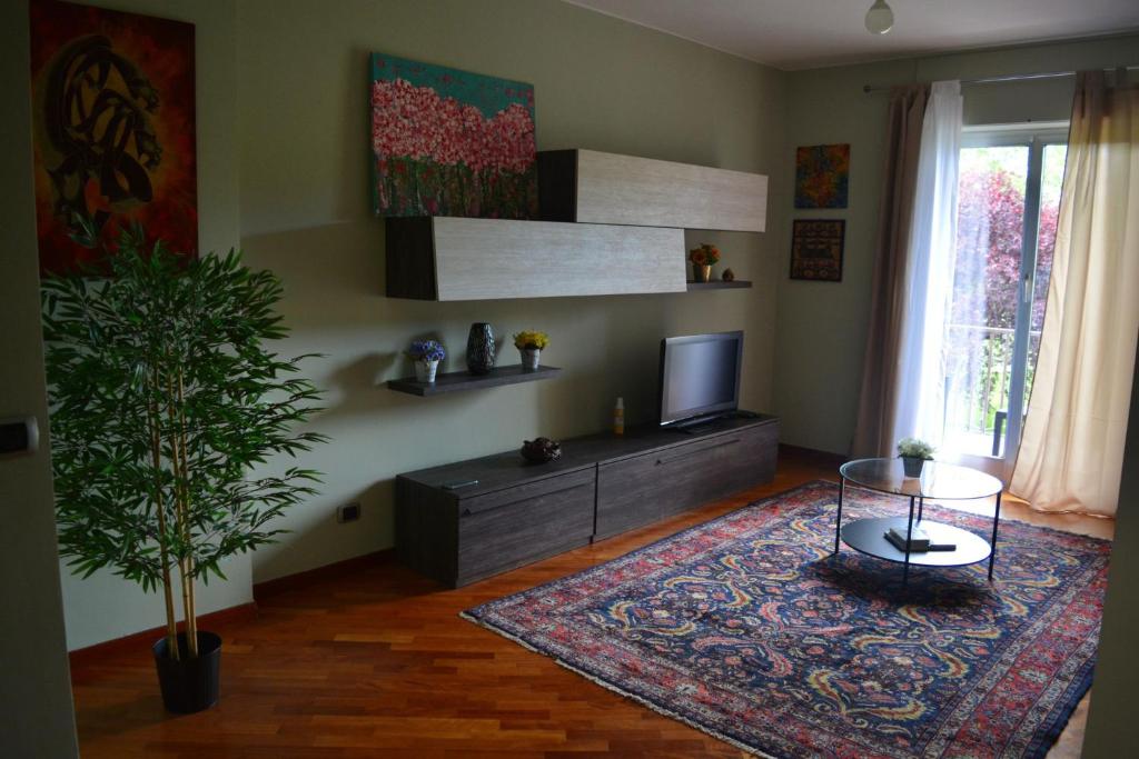 Kuchyň nebo kuchyňský kout v ubytování Gloria House