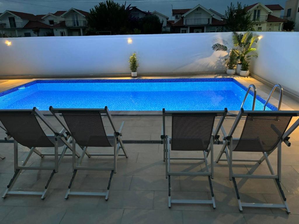 Piscina di ORA apartments o nelle vicinanze