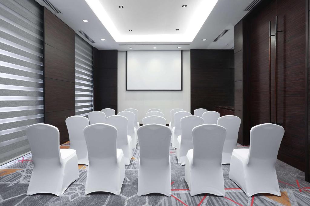 Zona de negocis o sala de conferències de Radisson Blu Cebu