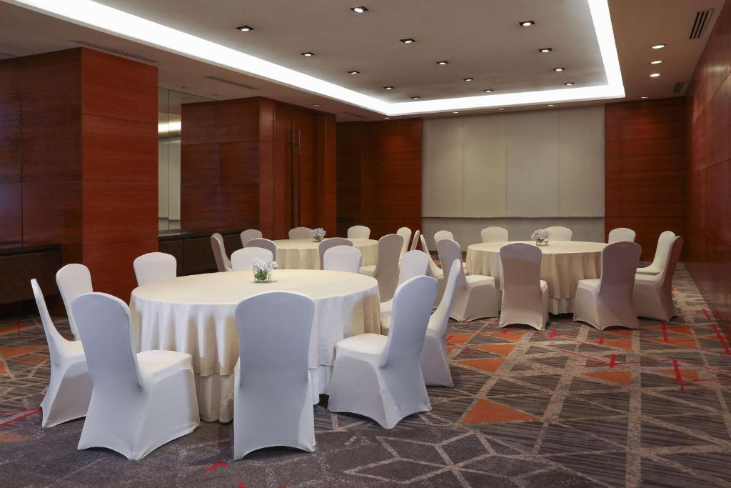 Zona de negocis o sala de conferències de Radisson Blu Cebu