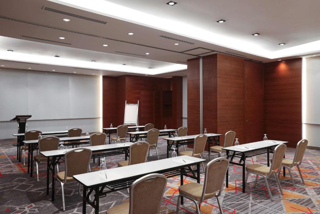Zona de negocis o sala de conferències de Radisson Blu Cebu