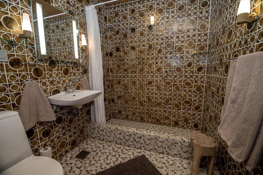 Koupelna v ubytování Dalby Hotel