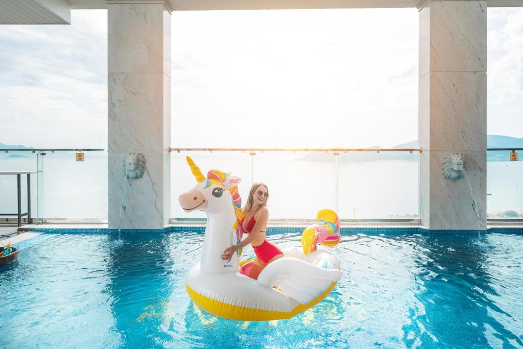 Bazén v ubytování Avari Hotel nebo v jeho okolí