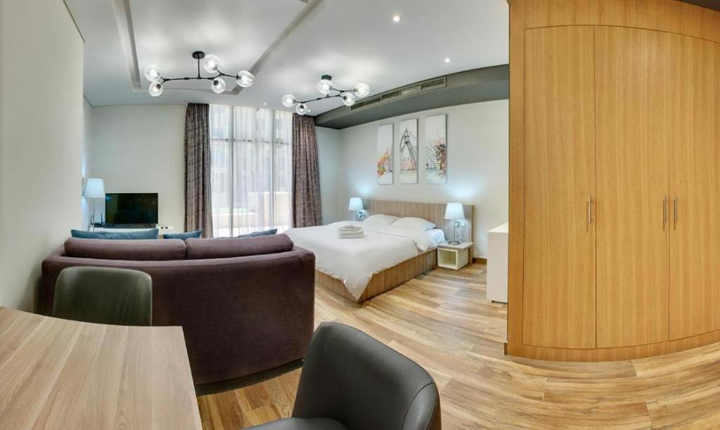 Jumeirah Beach Residents, Free Parking - Deluxe Double Studio