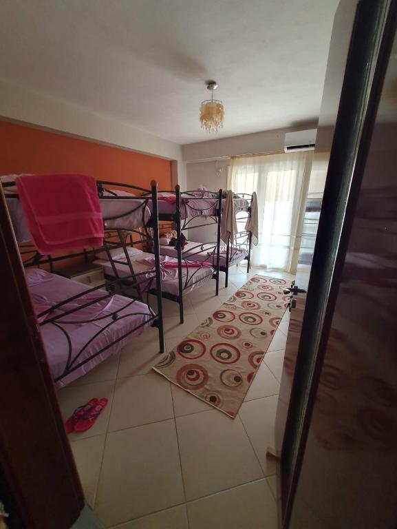 Postel nebo postele na pokoji v ubytování Mona`s Hostel