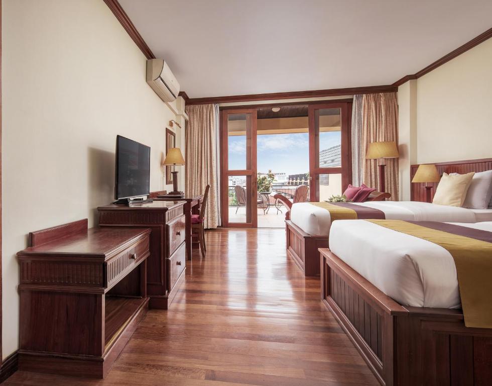 TV a/nebo společenská místnost v ubytování Angkor Paradise Hotel