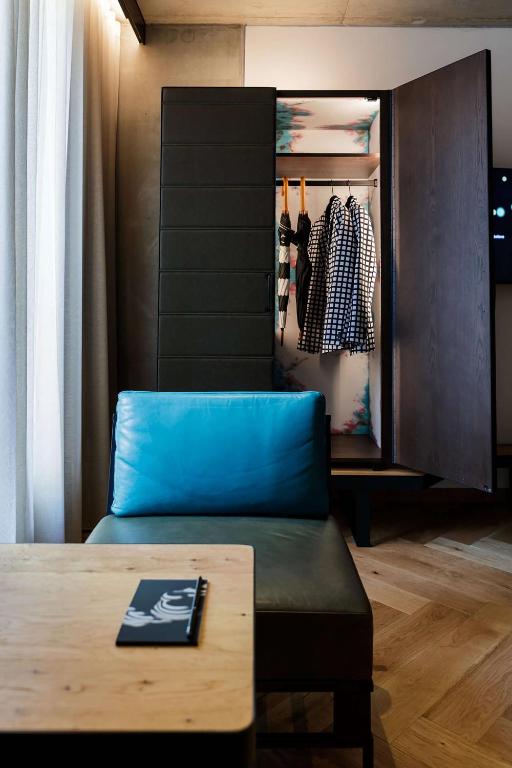 QT Melbourne - Resim 9