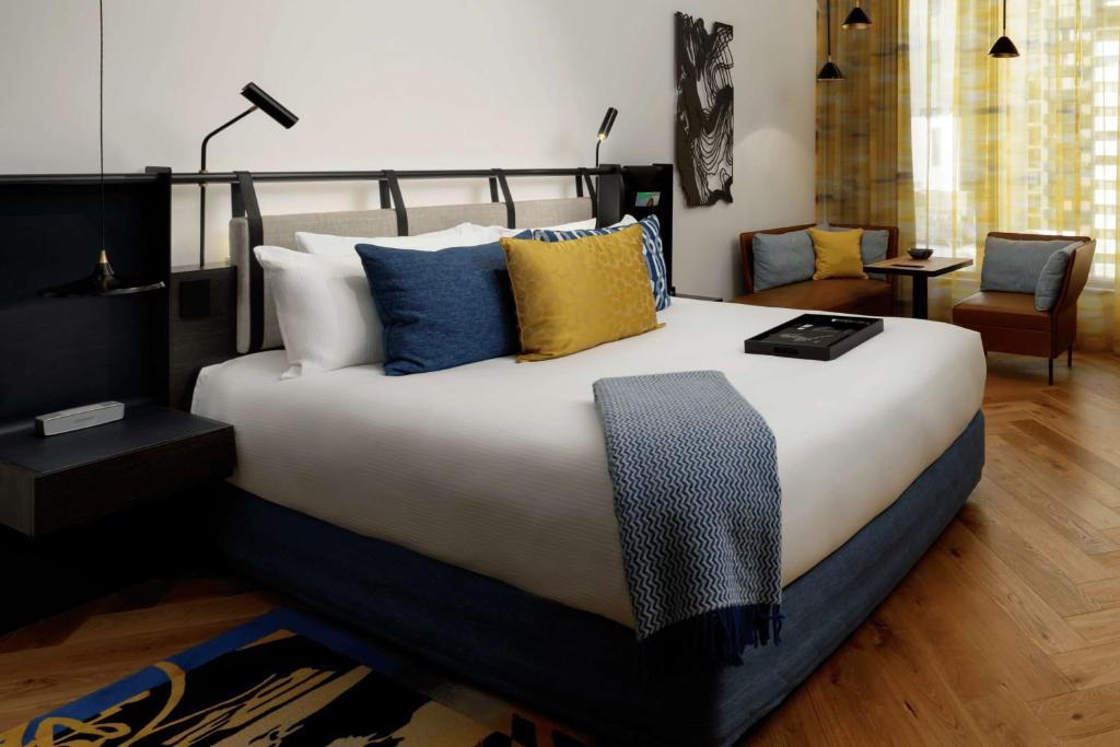 QT Melbourne - Resim 19