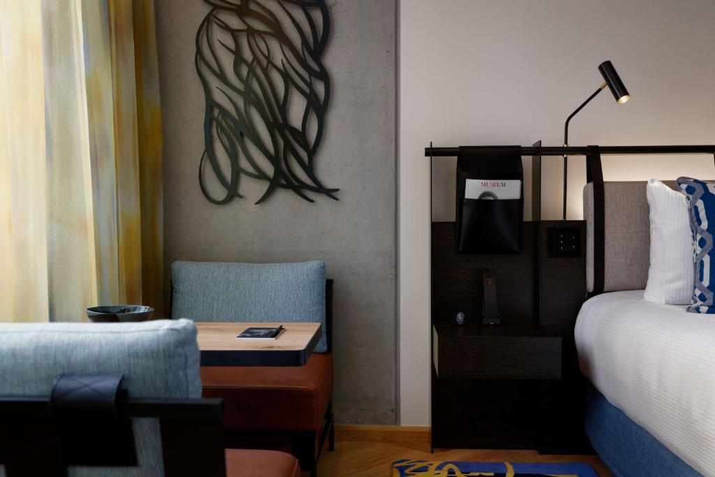 QT Melbourne - Resim 22