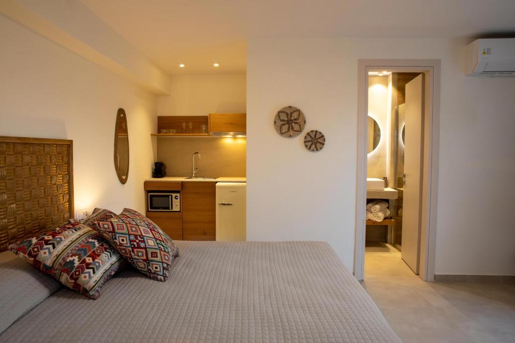 Arancia Elegant Rooms and Suites - 1