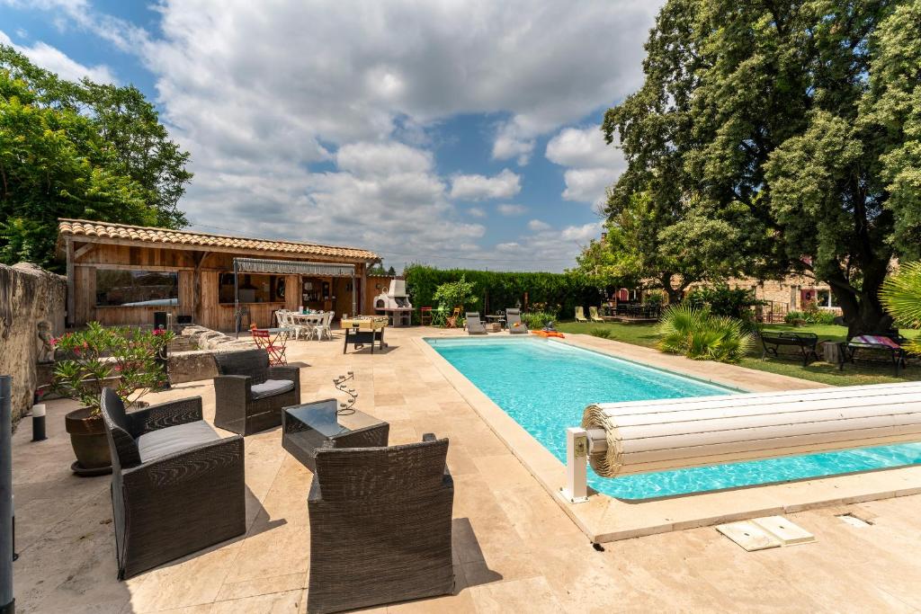 Πισίνα στο ή κοντά στο Mas de la Tontine