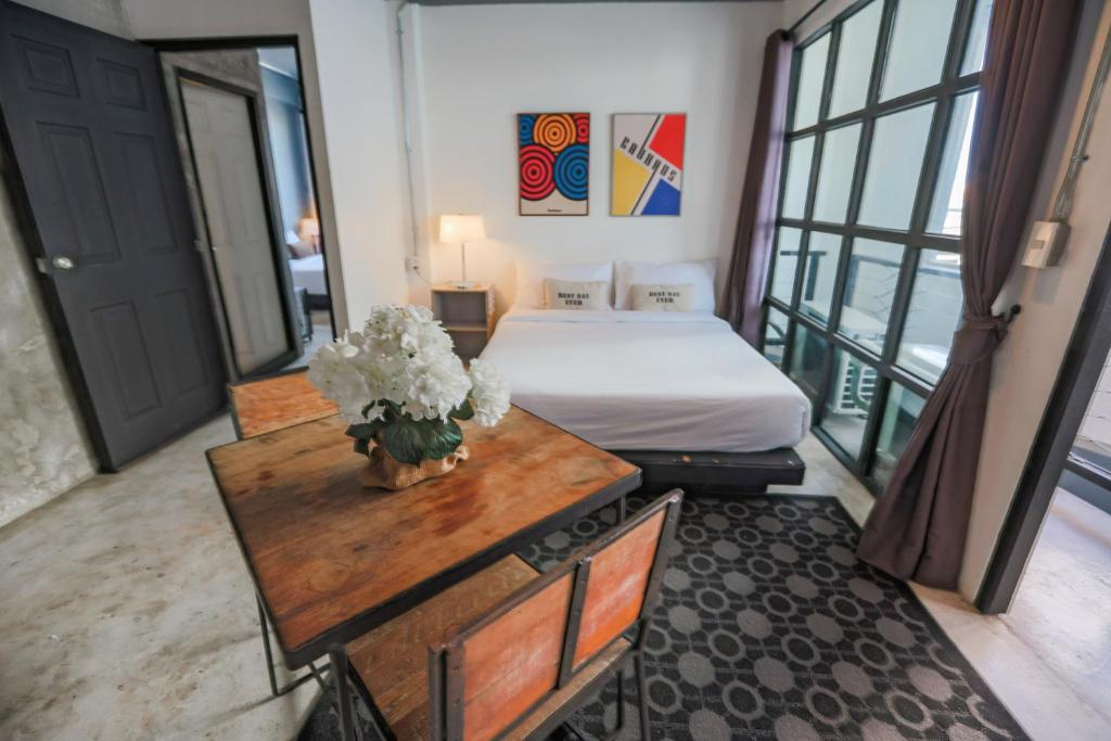 Jai Loy Cafe & Rooftop - Resim 33