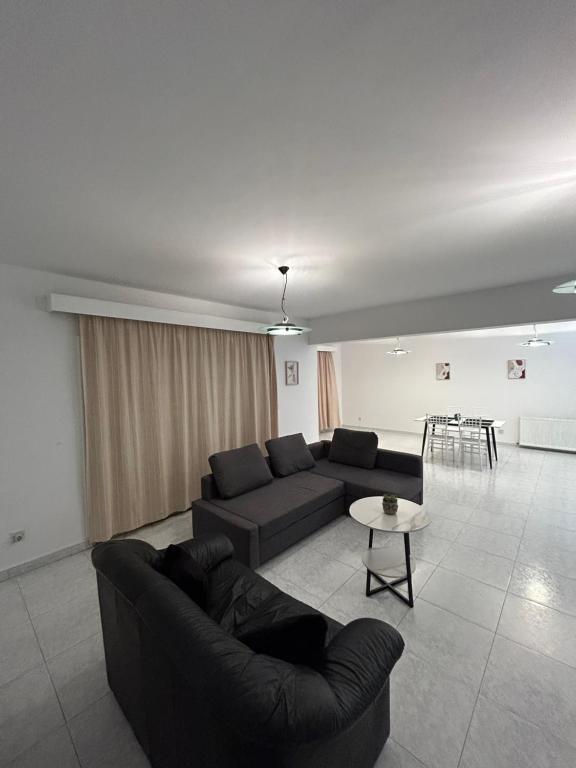 パフォスにあるModern Spacious Penthouse in Paphosのギャラリーの写真