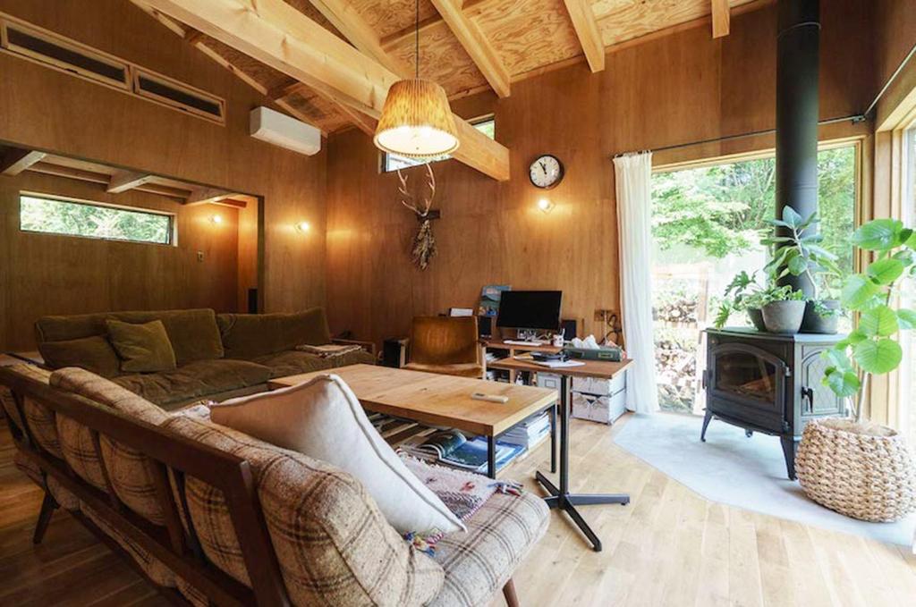 Posezení v ubytování Mitake House ー青梅 御岳ハウスー