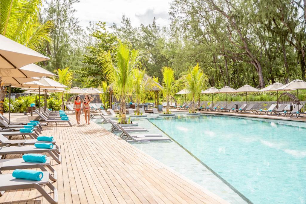 Bazén v ubytování Anantara Iko Mauritius Resort & Villas nebo v jeho okolí
