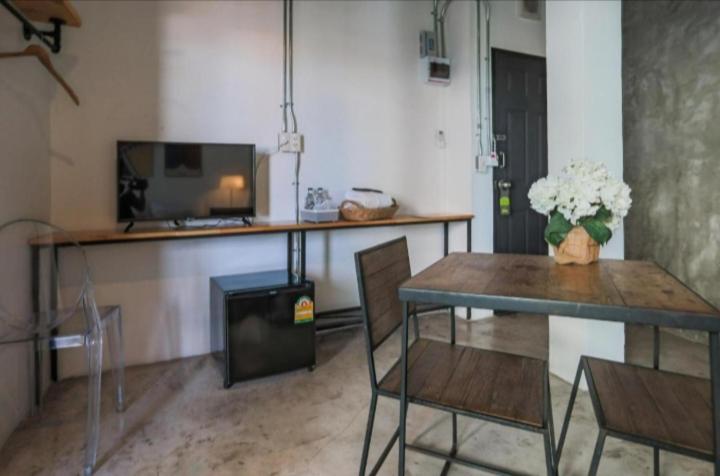 Jai Loy Cafe & Rooftop - Resim 30