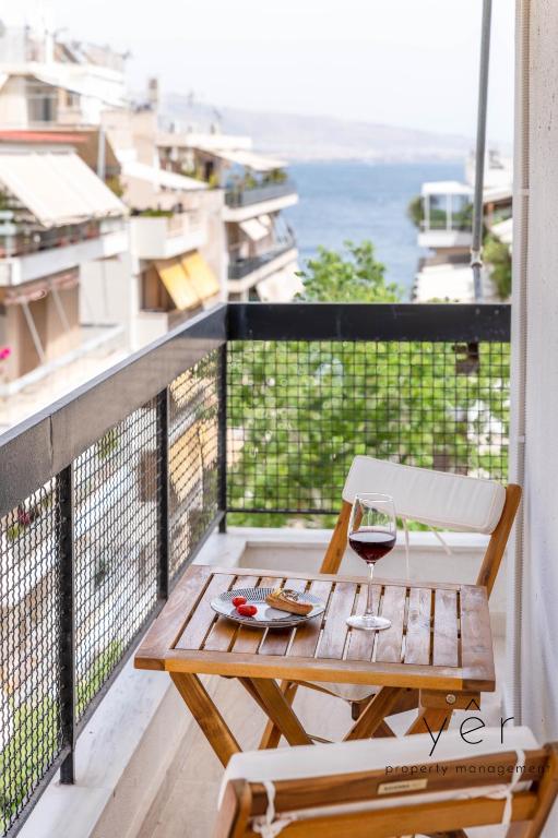 Balkón nebo terasa v ubytování Seaside Luxury - 3 Min to Freatida Beach