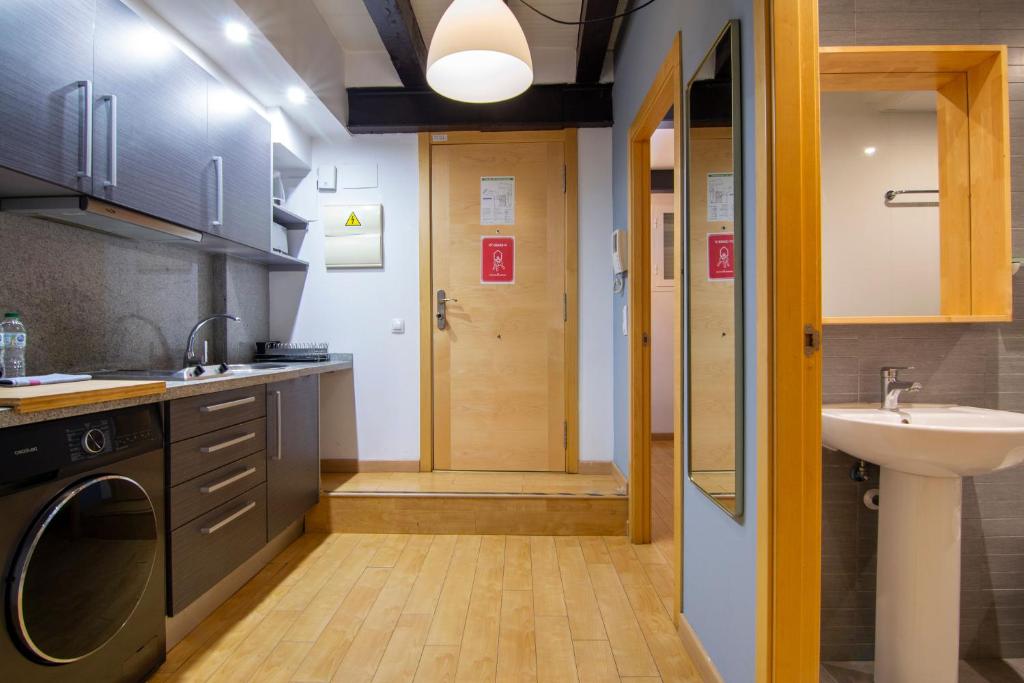 Welcomer Apartments Valencia - One-Bedroom Apartment
