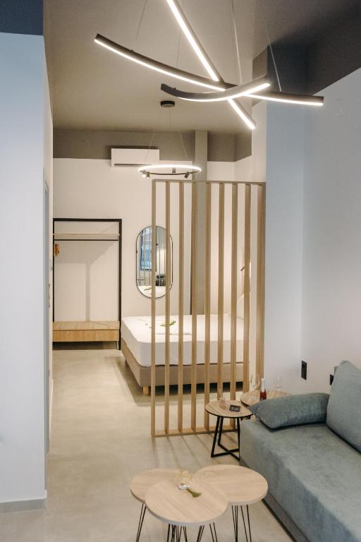 Volos Suites Center - 