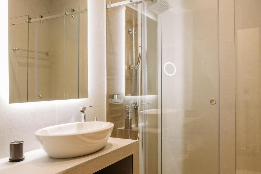 Volos Suites Center - 11