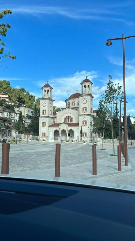 Afbeelding uit fotogalerij van HOTEL VILA TWIX in Berat