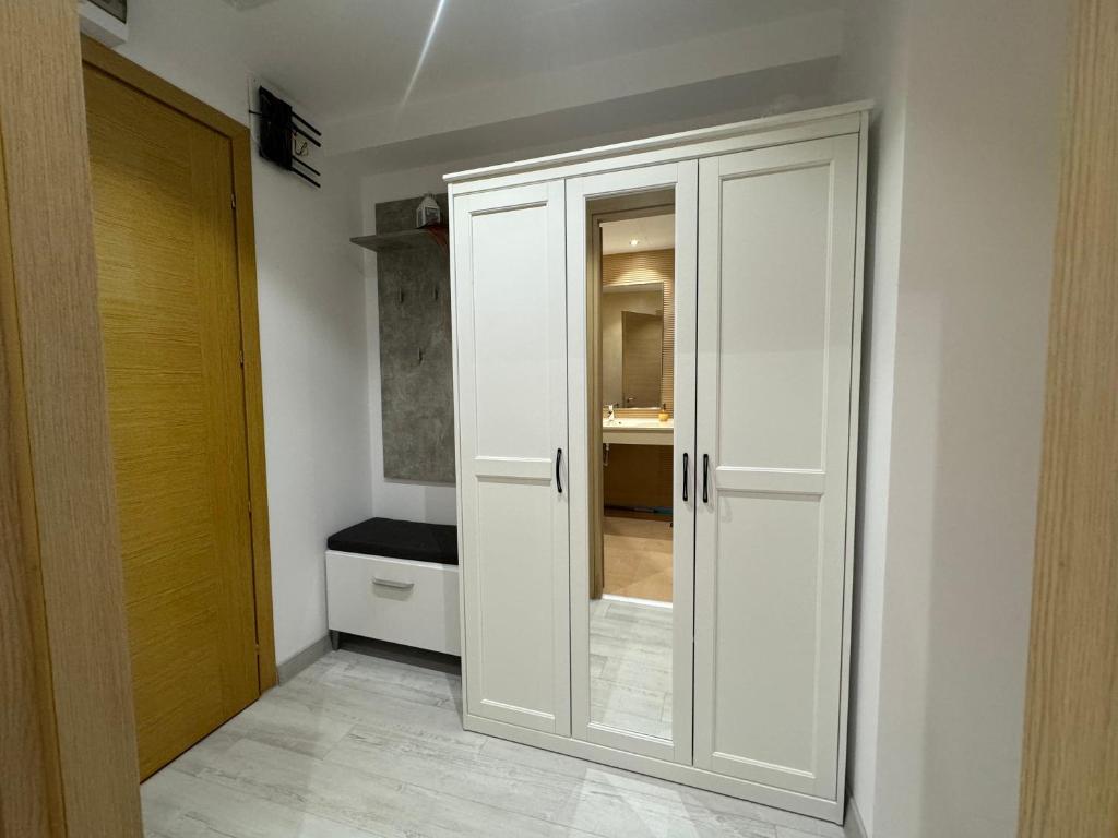 La Mika -Your Home - Resim 14