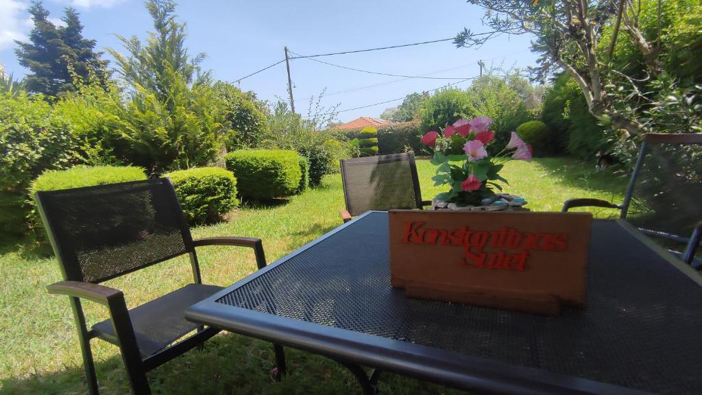 Zahrada ubytování Konstantina's Suite