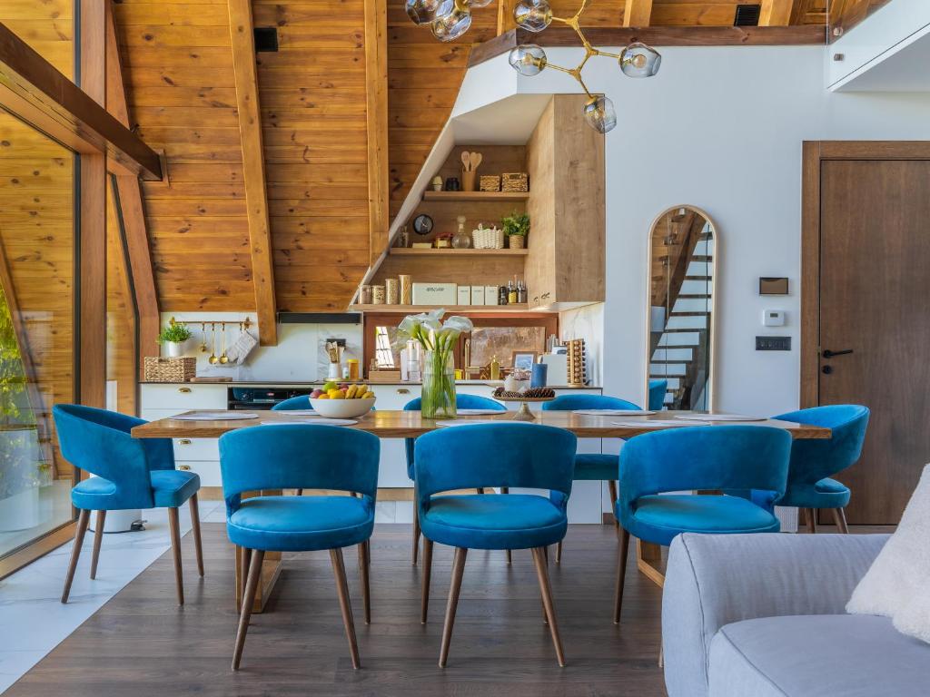 Prostor za sedenje u objektu Sofia - Mountain Home