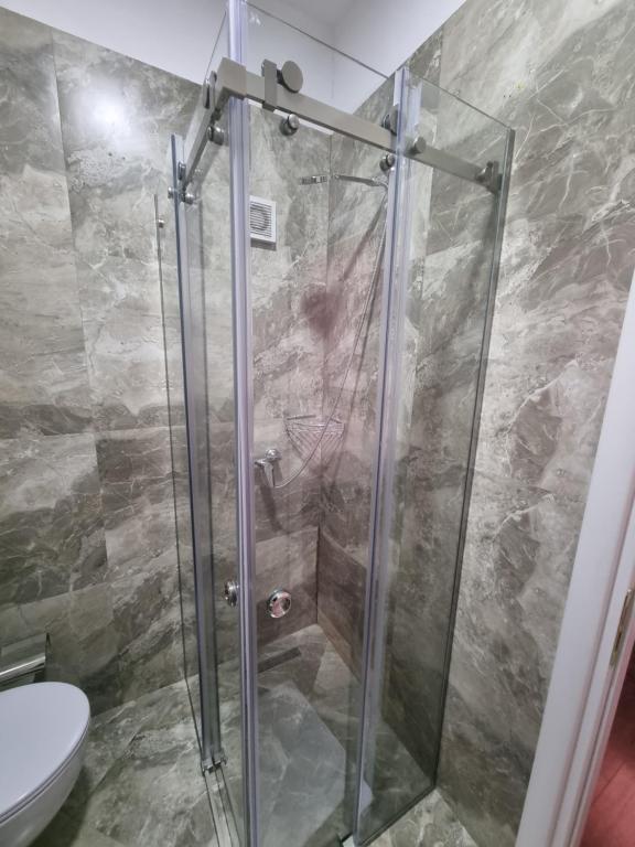 Een badkamer bij HOTEL VILA TWIX