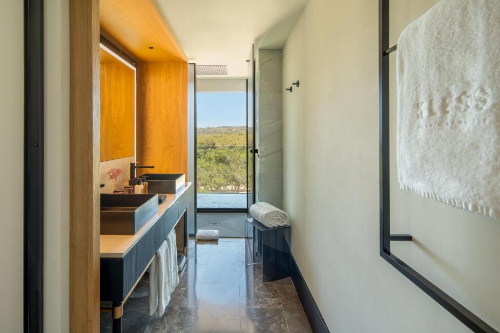 BLESS Ibiza Cala Nova - The Leading Hotels of the World photo 4