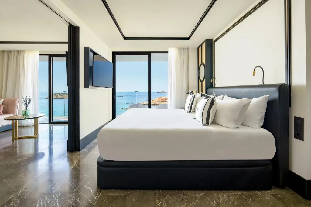 Suite with Sea View