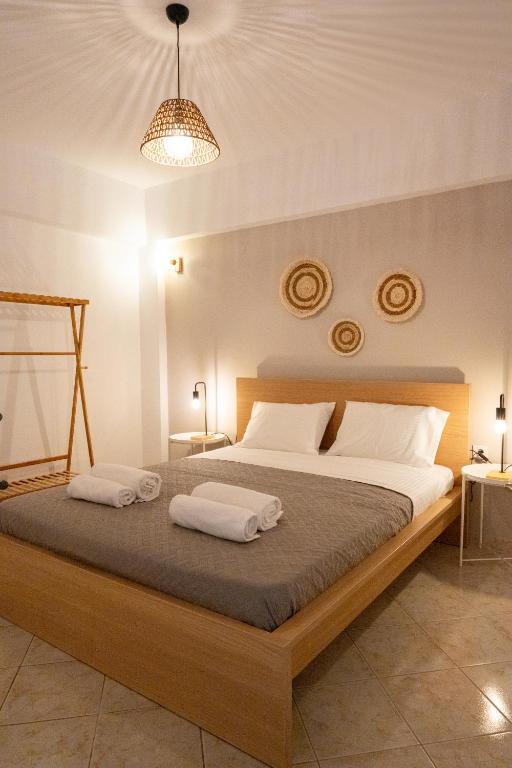 Postel nebo postele na pokoji v ubytování Valia's Place