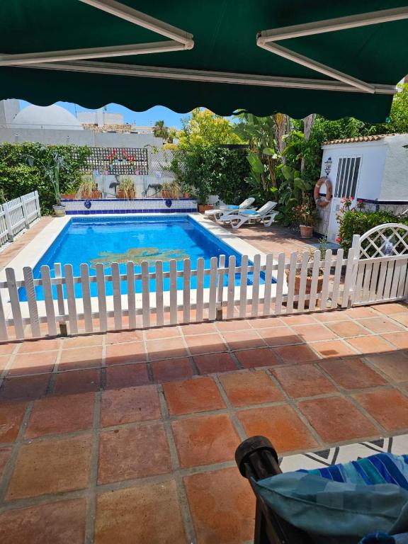Bazén v ubytování Andalusian Delight Family Villa with 3 bedrooms with Amazing mountains Views nebo v jeho okolí