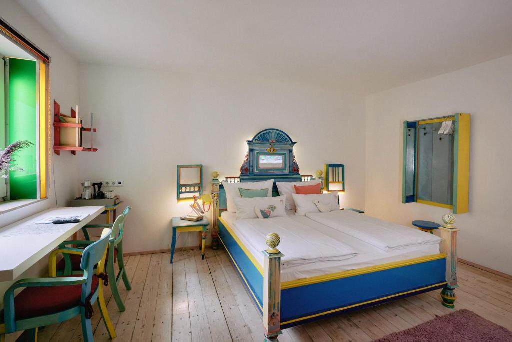 18Arts Hotel - Living in a Gallery! - Resim 6