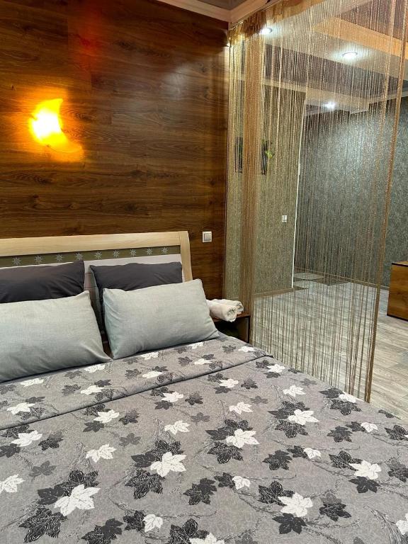 Бектурова 15 - One-Bedroom Apartment