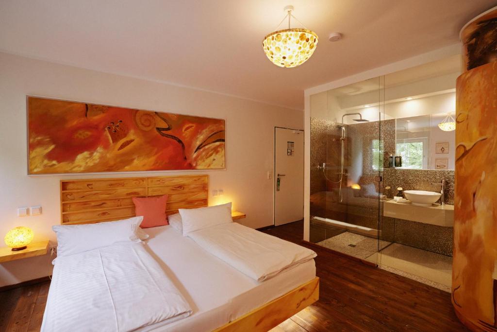 18Arts Hotel - Living in a Gallery! - Resim 35