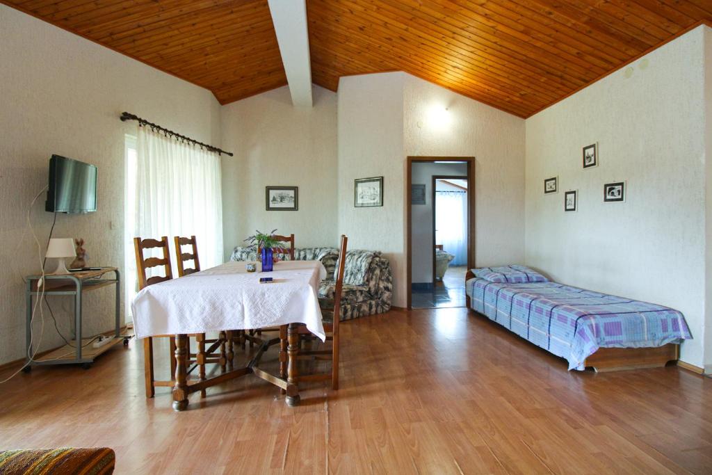 Postel nebo postele na pokoji v ubytování Apartments Otmar 1224